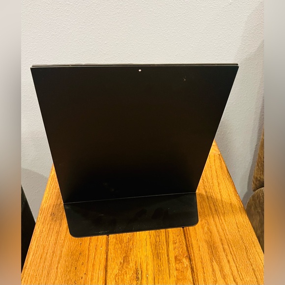 🖼️ New Harbortown Multi-Photo Collage Frame – 5-Opening Ribbed Black 10”x8” - Picture 2 of 4